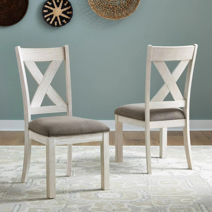 Universal Broadmoore 7-Piece Dining Set