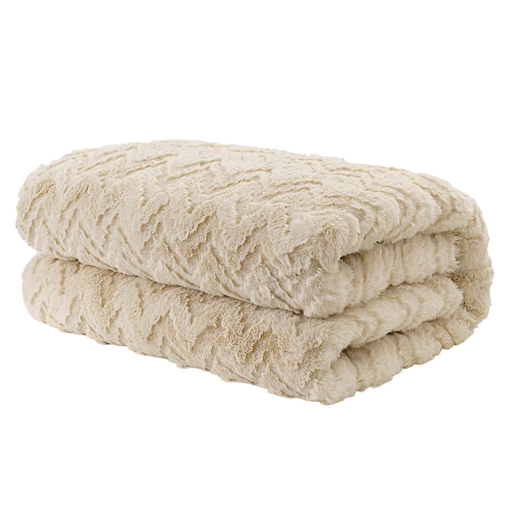 Mon Château Luxury Jacquard Faux Fur Throw