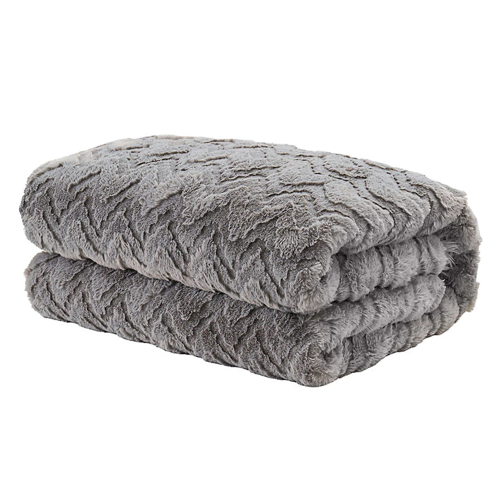 Mon Château Luxury Jacquard Faux Fur Throw