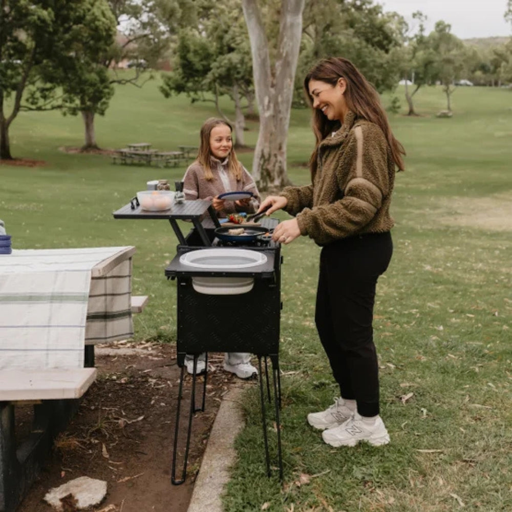 Wildland - Camping Kitchen with Stove