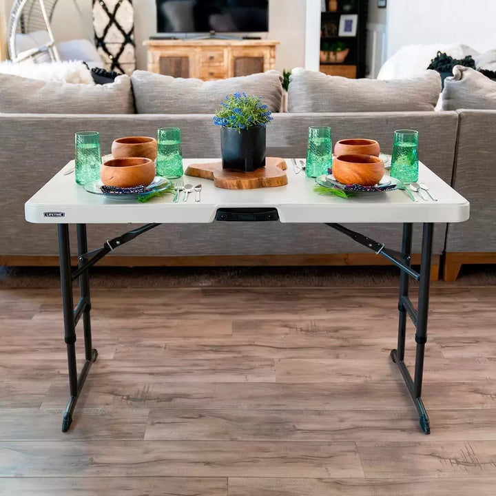 Lifetime - Table pliante de 4 pieds