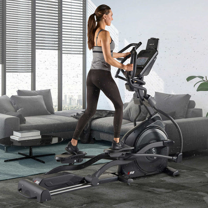 Sole Fitness - Appareil elliptique E98 de 20 po à usage commercial léger