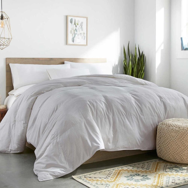 Eddie Bauer - Couette de première qualité à bourre de substitution au duvet